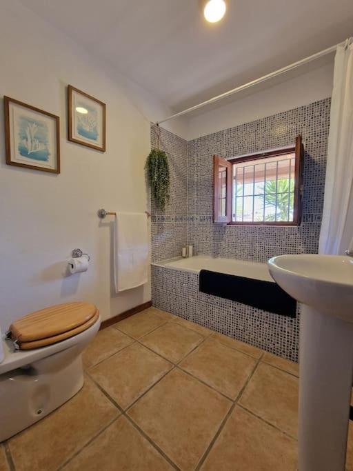 Casa Caballo A Private Cottage In Lubrin Exterior photo